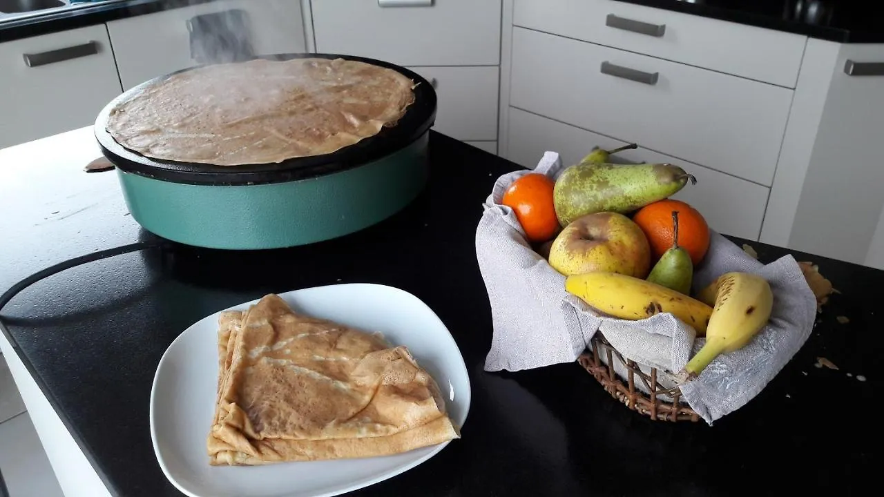 Les Sables Bed & Breakfast Santec